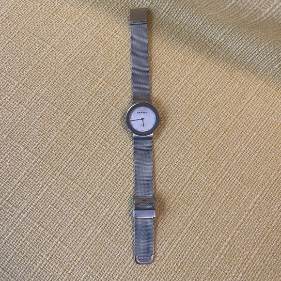 SKAGEN women's watch - Picture 2 of 8
